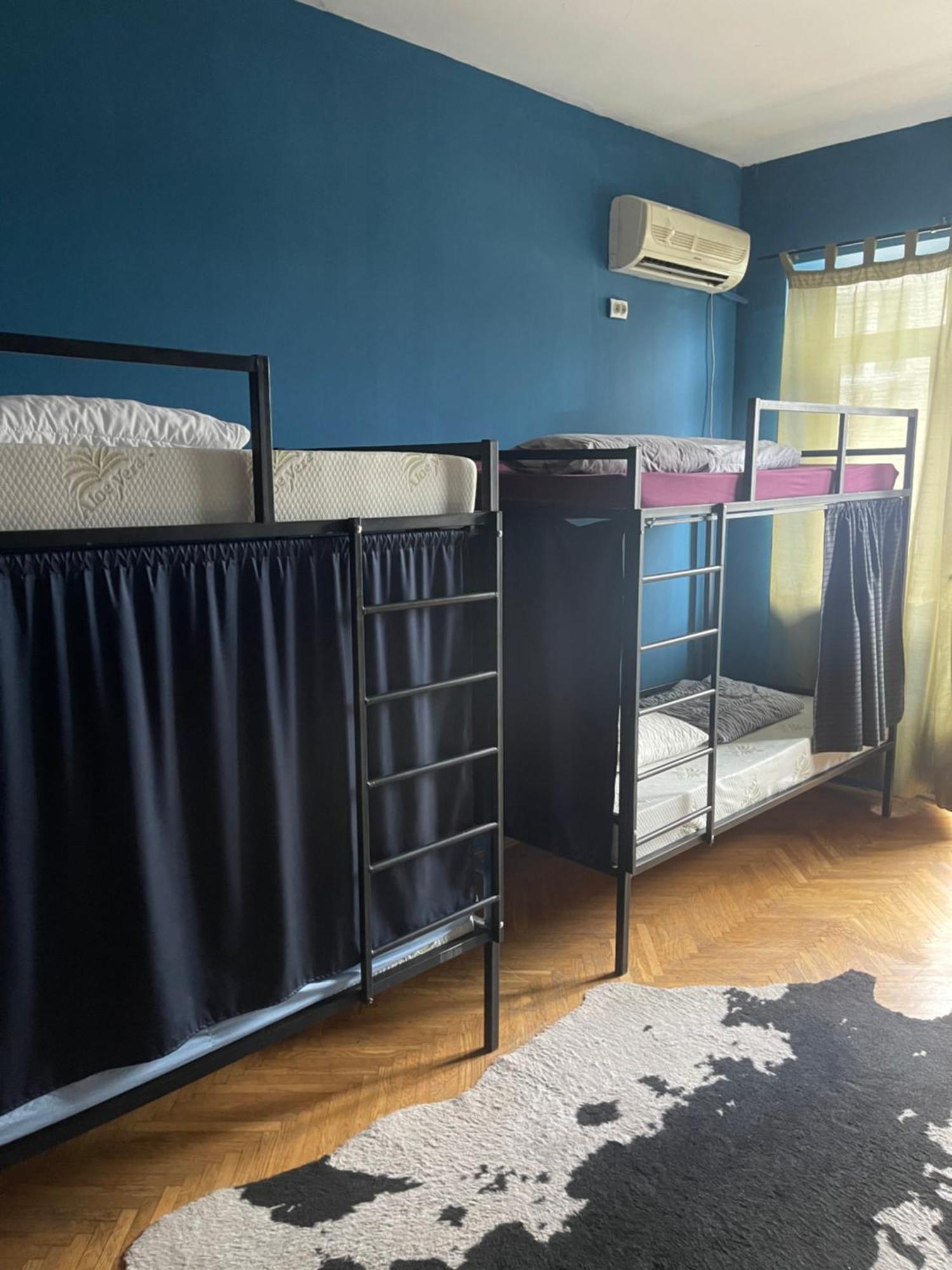 Newborn Center Hostel All Day Free Coffee プリシュティナ エクステリア 写真